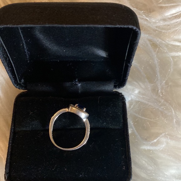 Sapphire and diamond ring - Picture 5 of 9